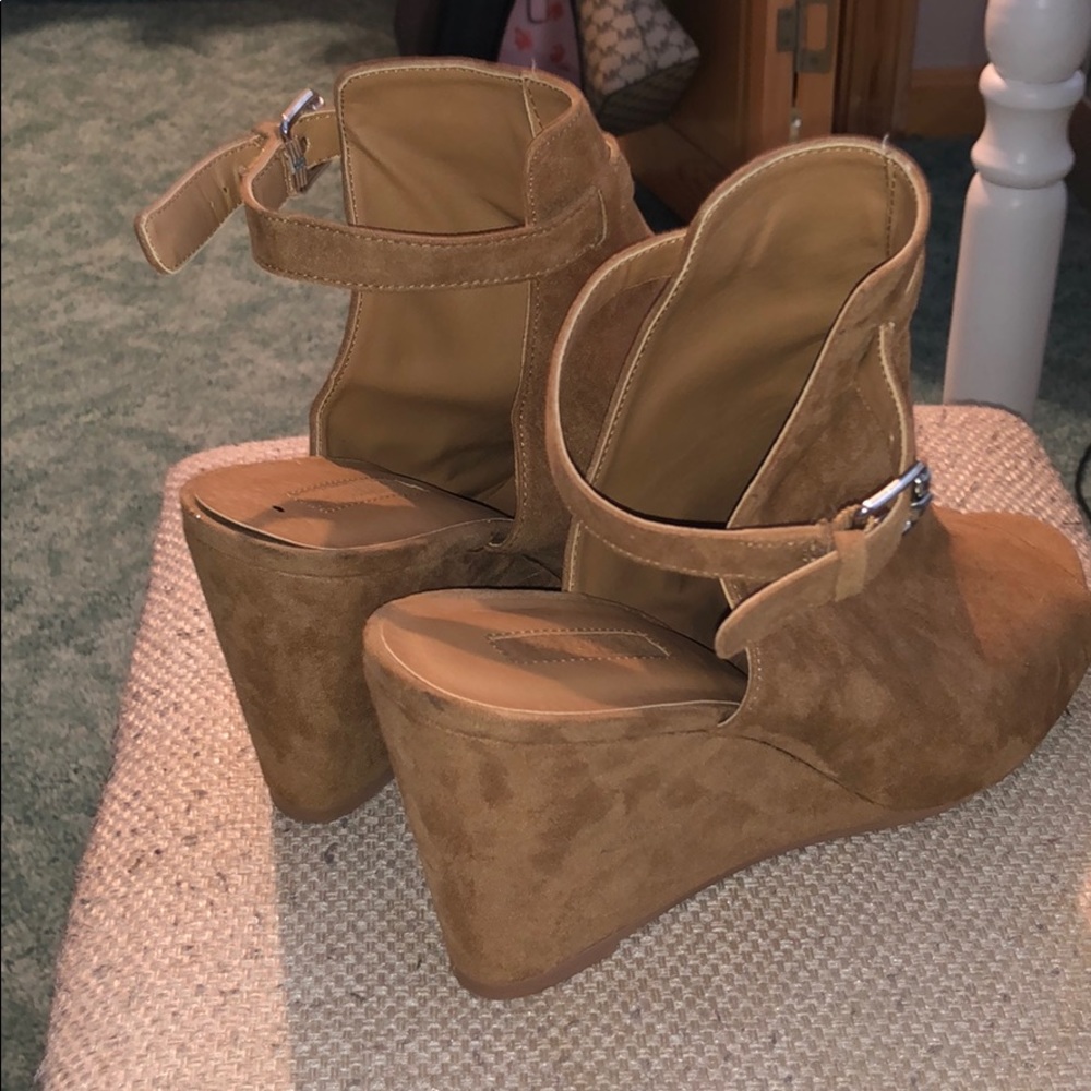 Wedges - Picture 3 of 5